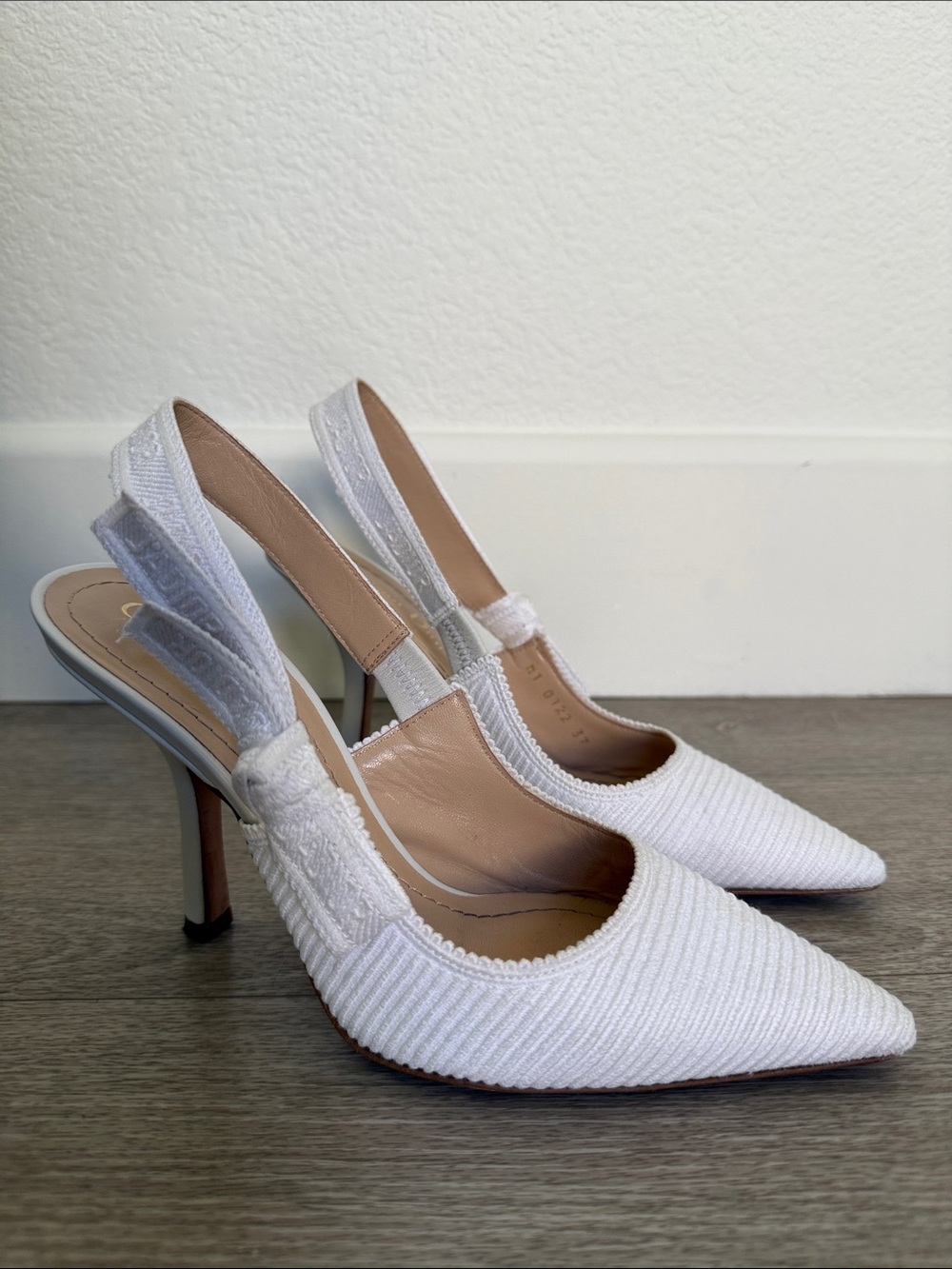Christian Dior J’Adior White Embroidered Slingback Heels – Size 37 – Bridal